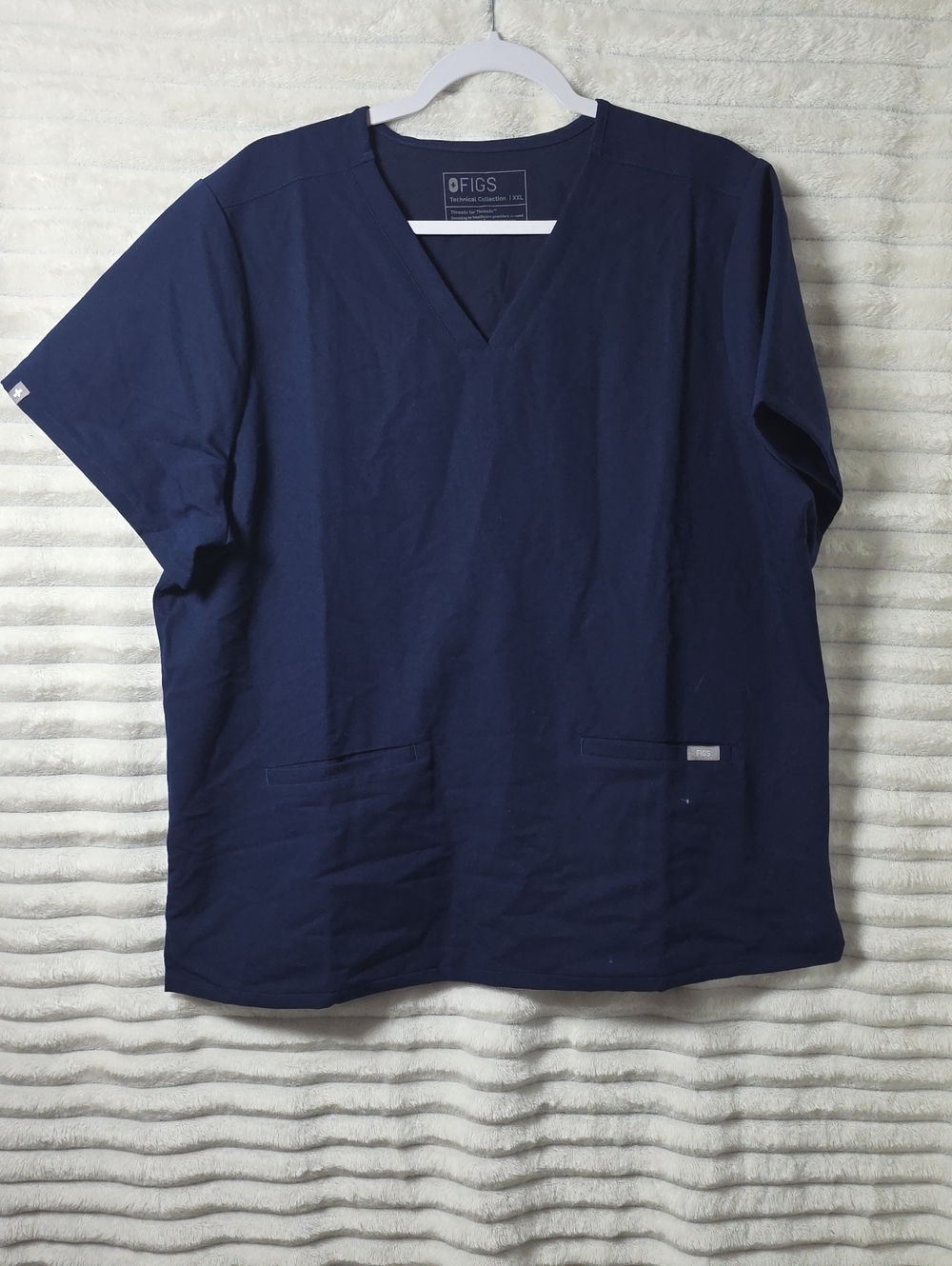 0391 Figs V-Neck Top in Navy Blue